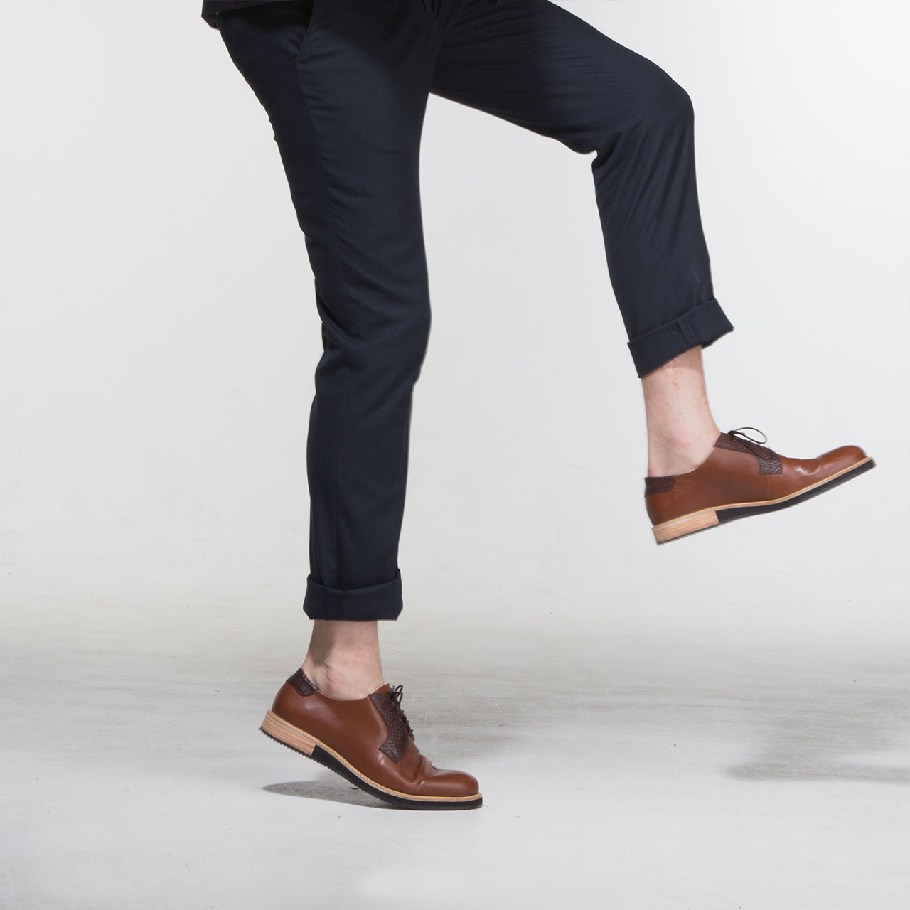 designer leather derbies shoes brown men subtle shoes